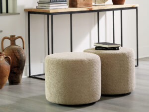 3121-fabric-sectional-3000-series_517-fabric-chair_882-fabric-ottomans_lifestyle-roomscene-5