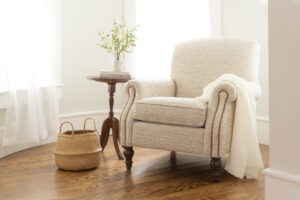 Smith Brothers 568 Chair