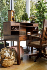 Desk with Hutch