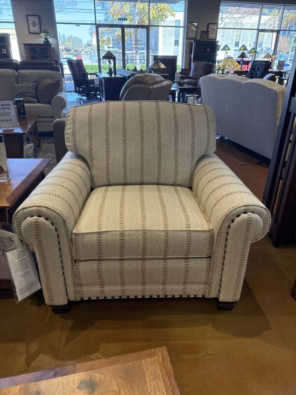 Smith Brothers 393 Fabric Chair [50% Off] - Image 3