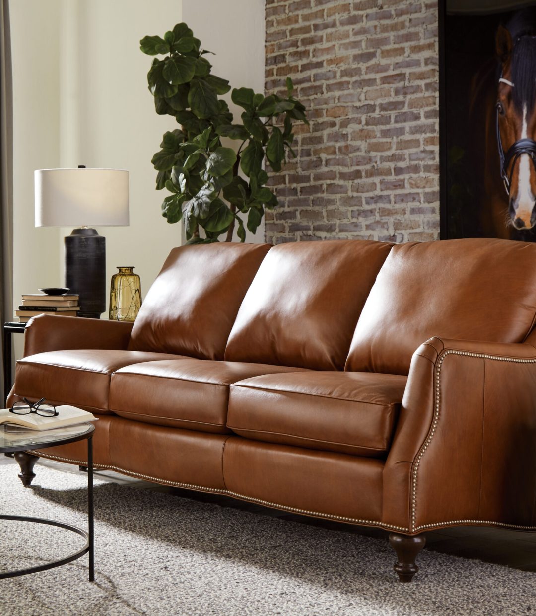 263-4k-Leather-Sofa-roomscene