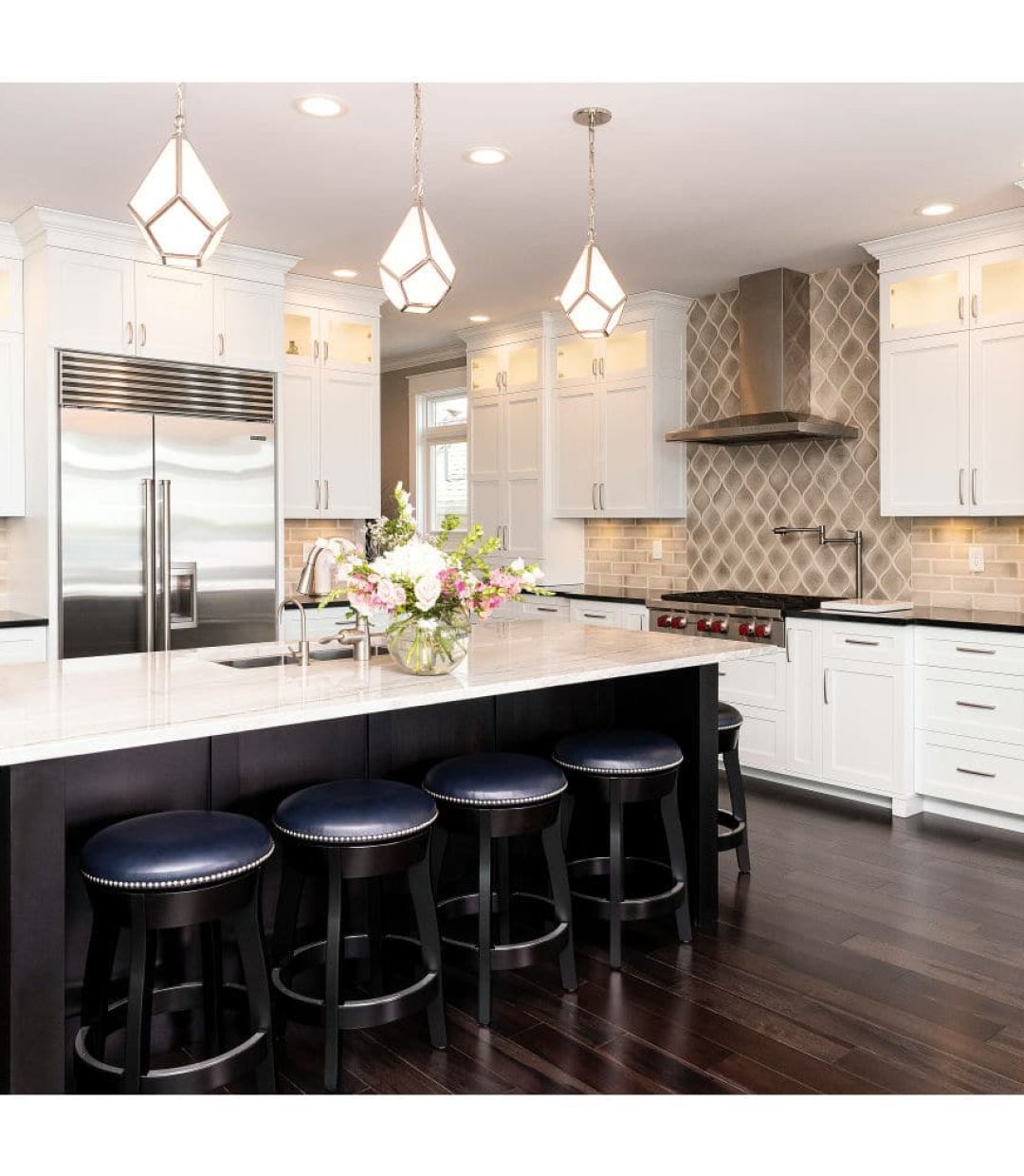 RH_Dillon_Barstools_Set.jpg